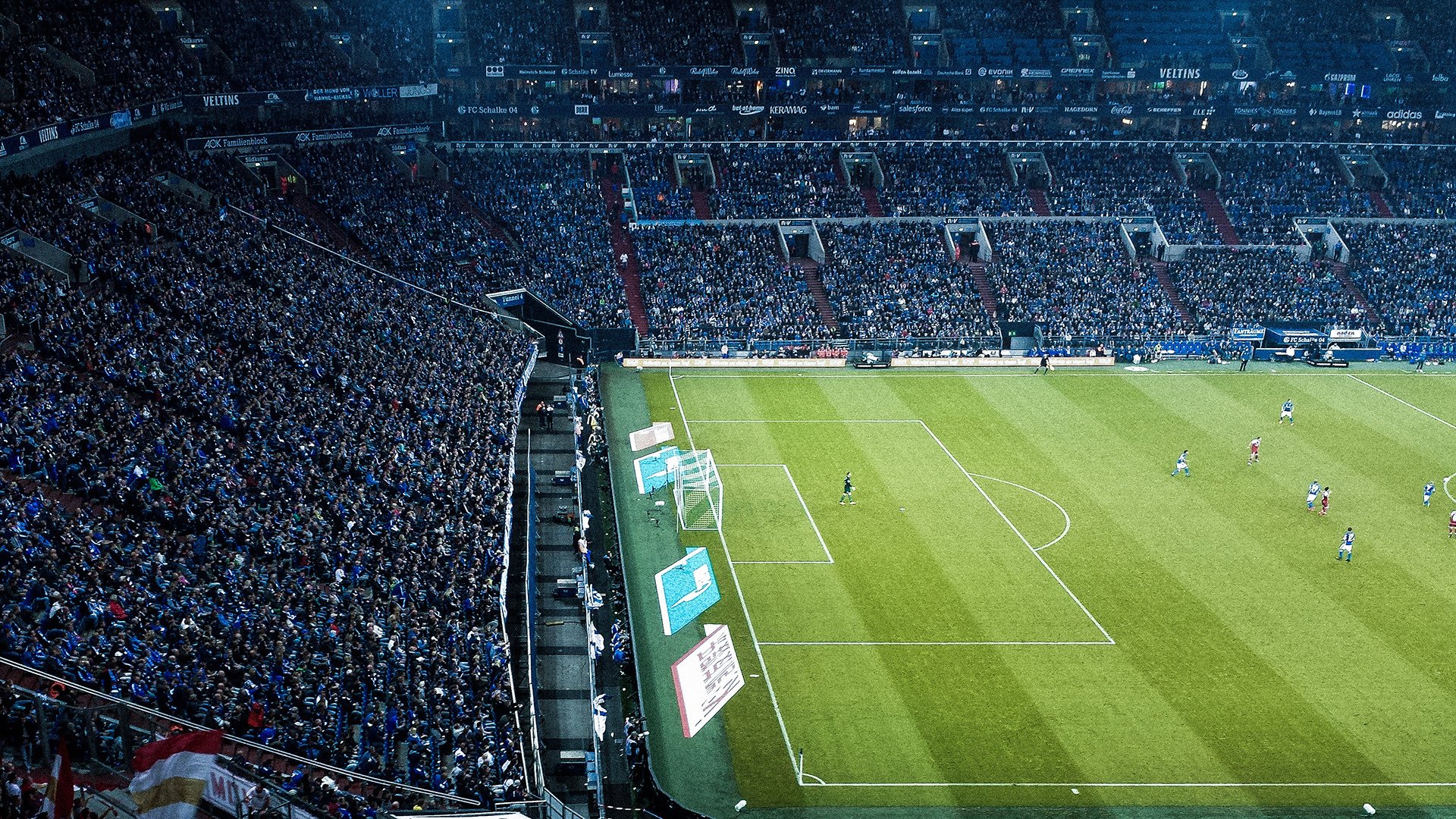 瑞安的防守站位精准，成为全黑队防线的重要一环，瑞安市足球比赛